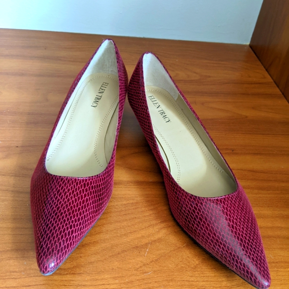 Kitten Heel Pumps